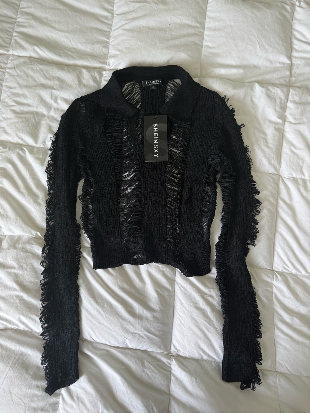SHEIN Black Knit Long Sleeve Crop Top